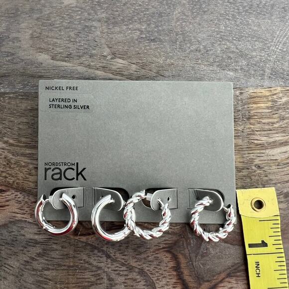 🍭6/$30 New Nordstrom Small Metallic Simple Silver Hoop Earring Set - Picture 4 of 5